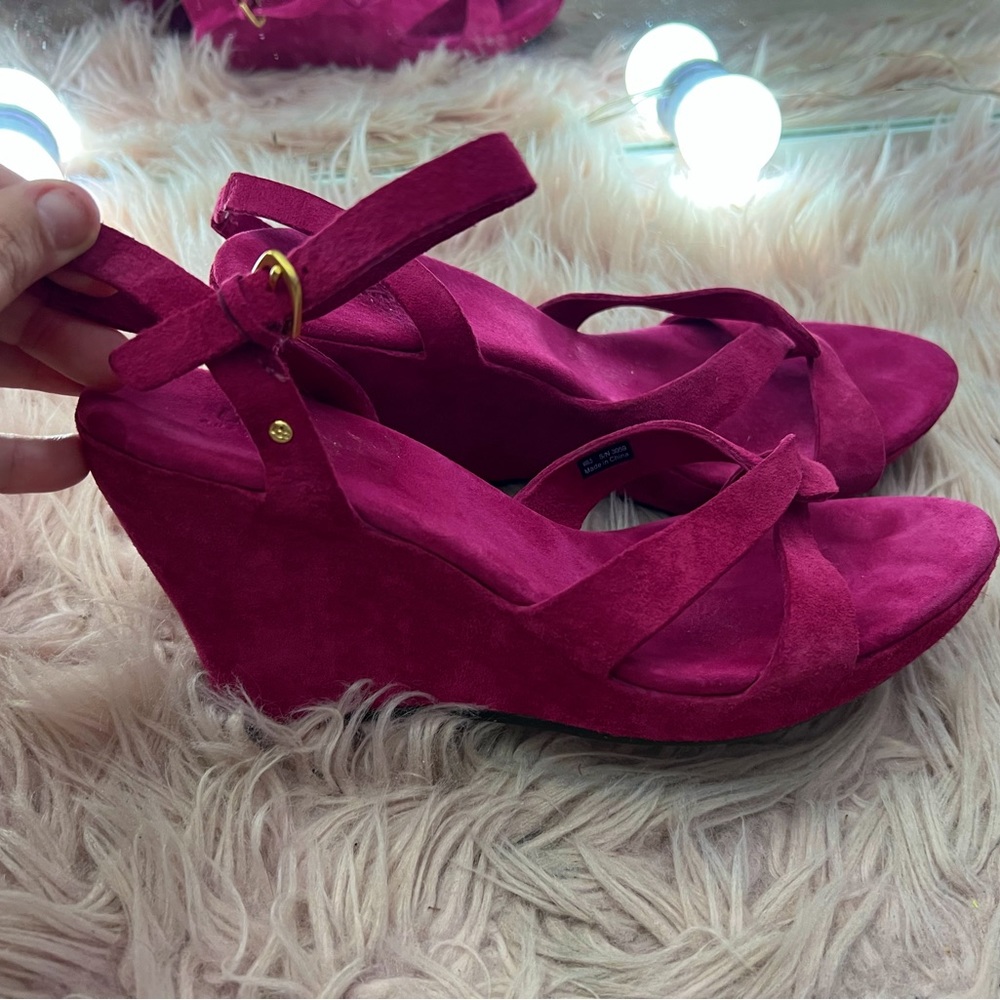 UGG Hot Pink Fuchsia Magenta Wedge Suede Sandals 8.5  barbiecore YSK bimbo